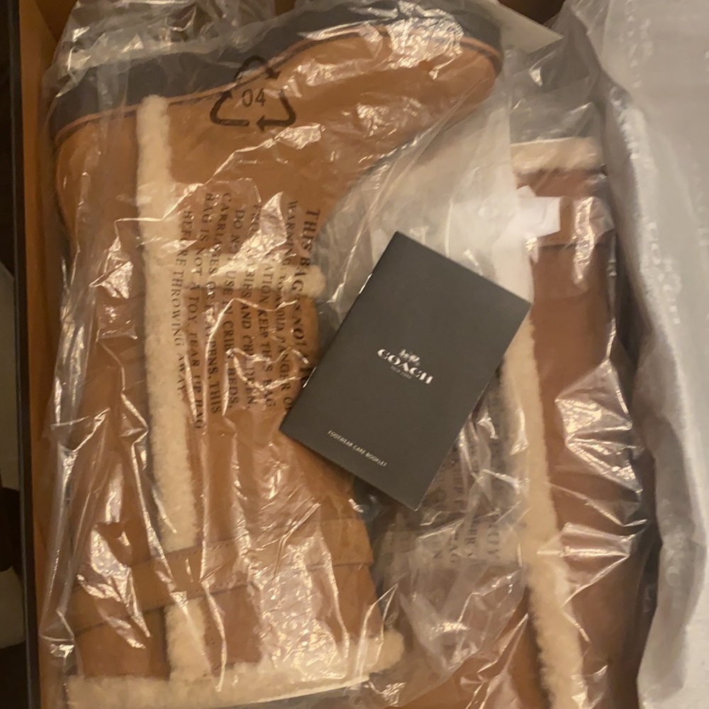 New Coach BELMONT Black Suede Women Winter Boots - Picture 3 of 5
